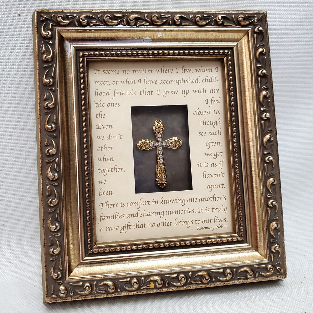 Beautifully Framed Cross Pin/Brooch  With Message About‎ The Love Of Friends ♡
